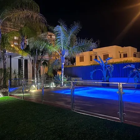 Vegas Villa *